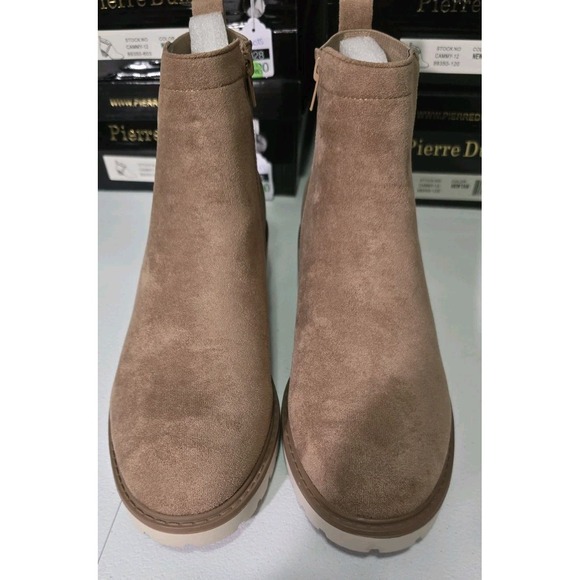 Pierre Dumas Women's Taupe Suede Boots‎ Size 10 NIB - Picture 1 of 8